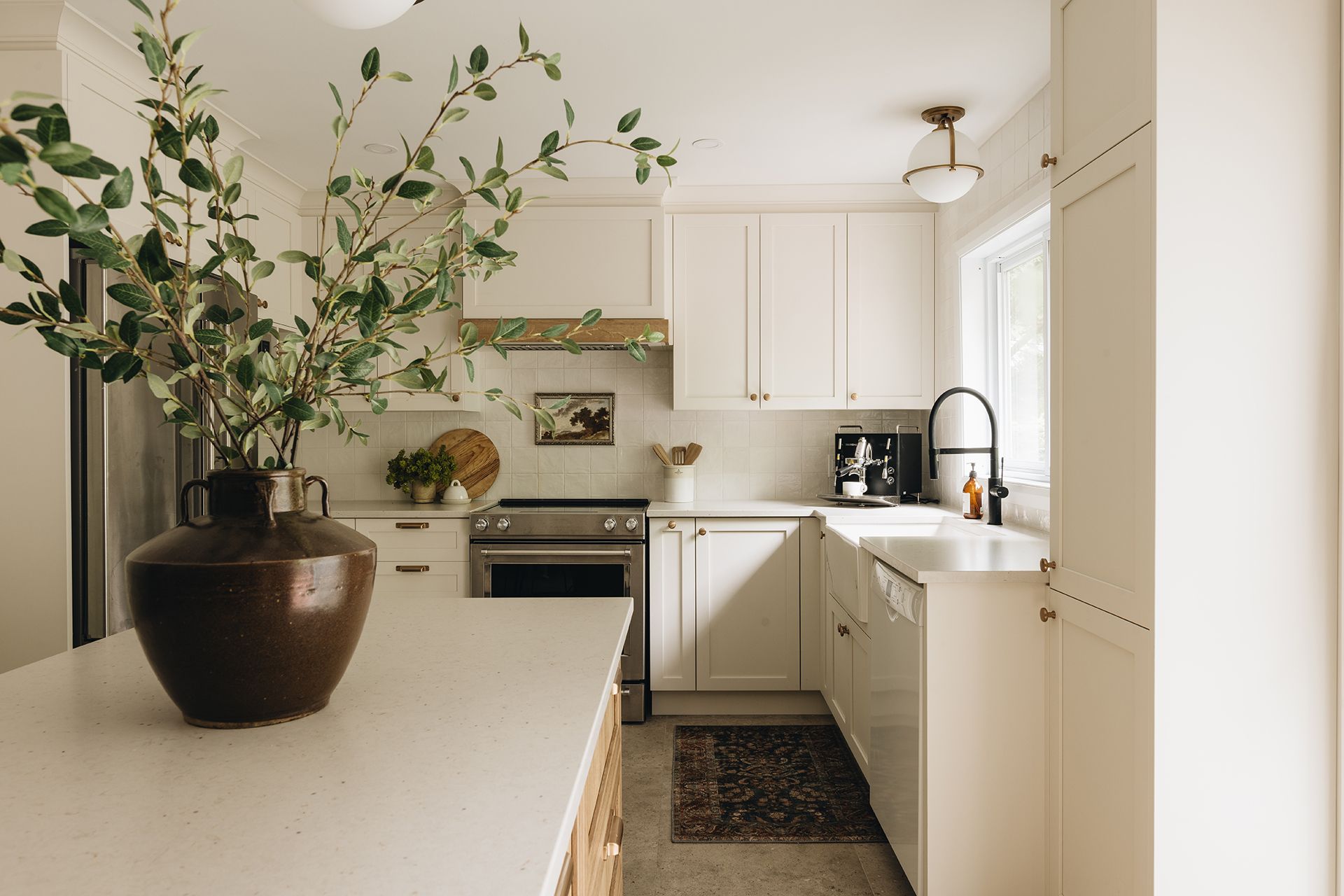 Kitchen cabinets and island featuring VelourTouch Fresh Linen VT10