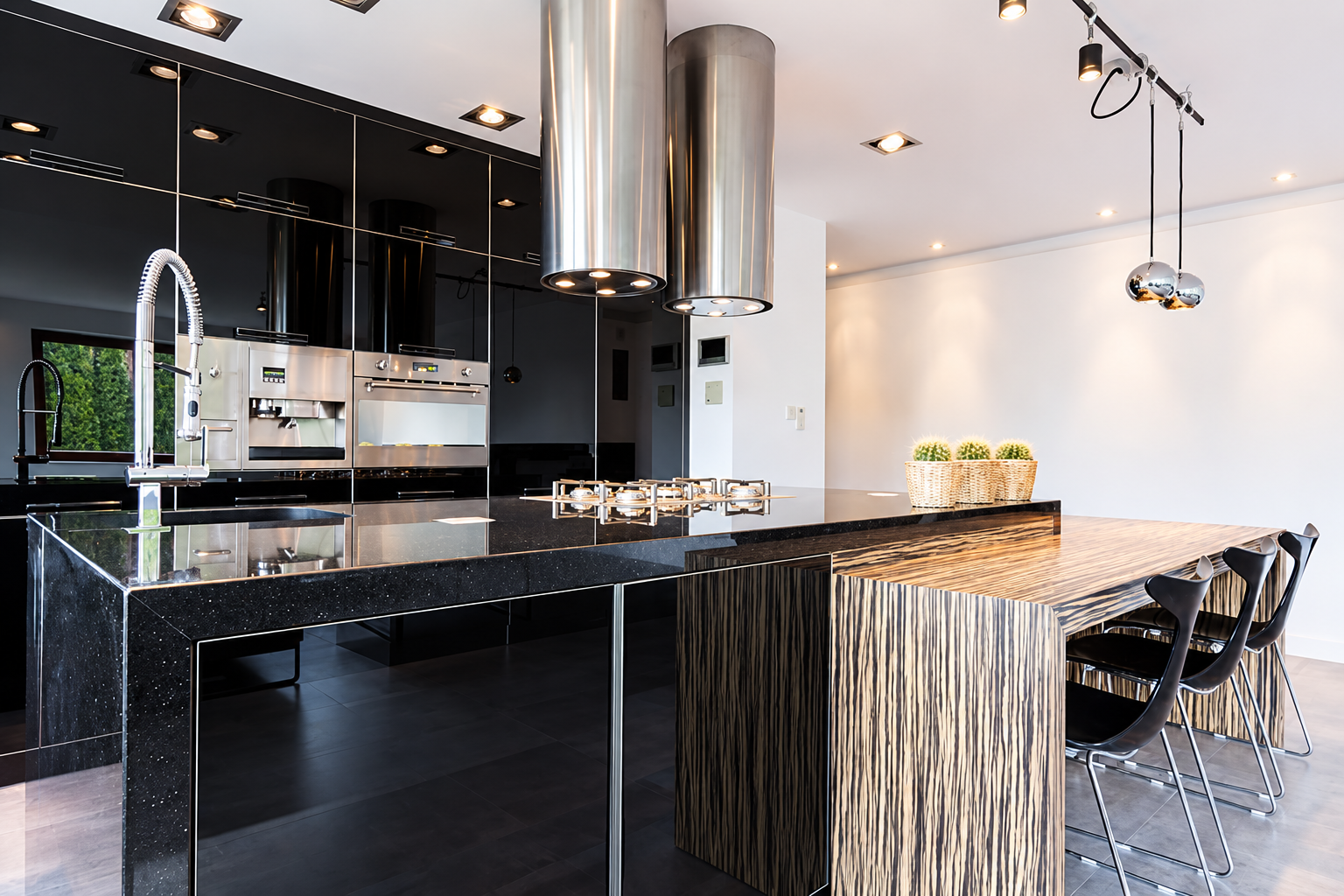 Black GlossTouch kitchen application